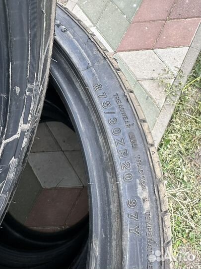 Tracmax X-Privilo TX3 245/35 R20 и 275/30 R20 97Y