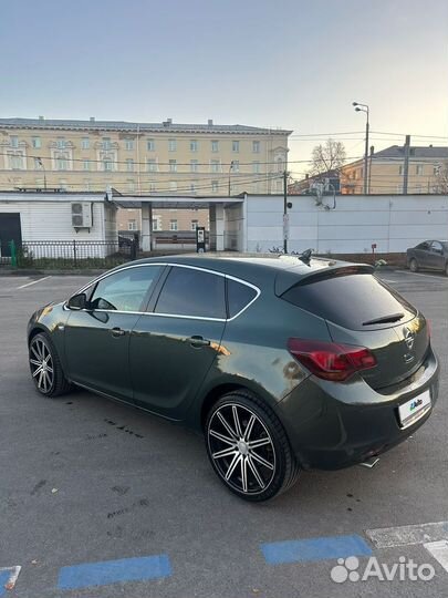 Opel Astra 1.6 AT, 2010, 197 000 км
