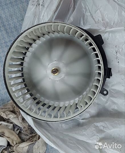 Моторчик печки nissan X-trail T31