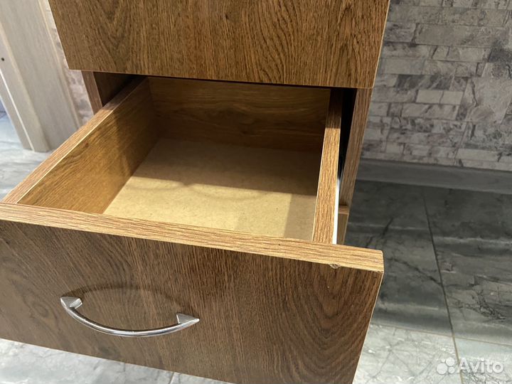 Стол компьютерный