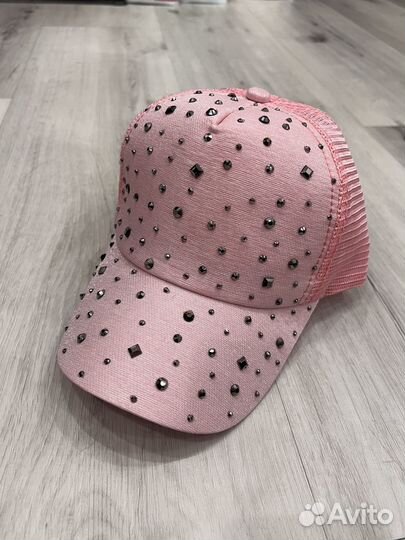 Кепка женская со стразами