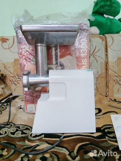 Электромясорубка Браун 1300