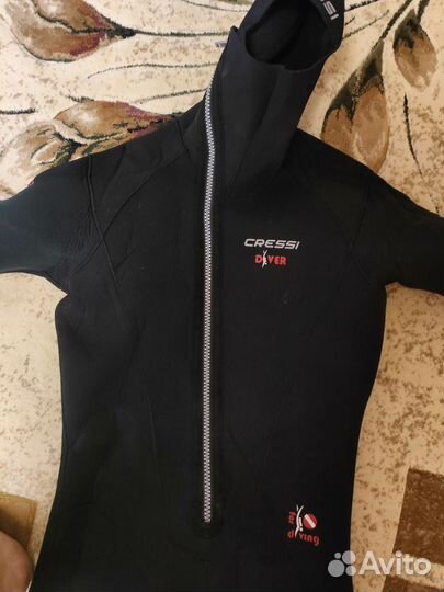 Сухой гидрокостюм