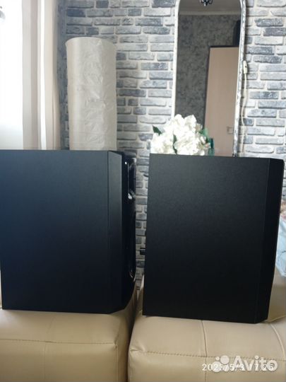 JBL 305P mkii Колонки(мониторы)