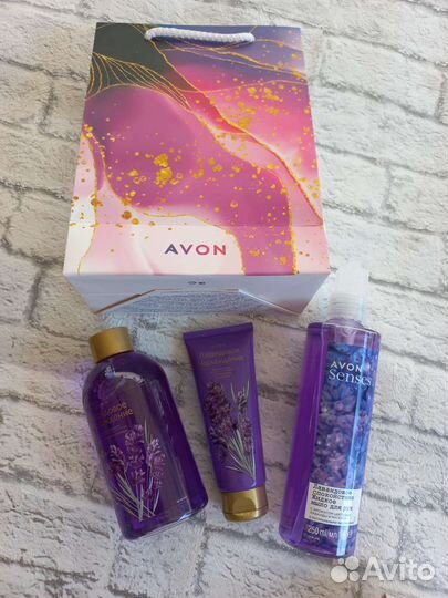 Подарочные наборы avon