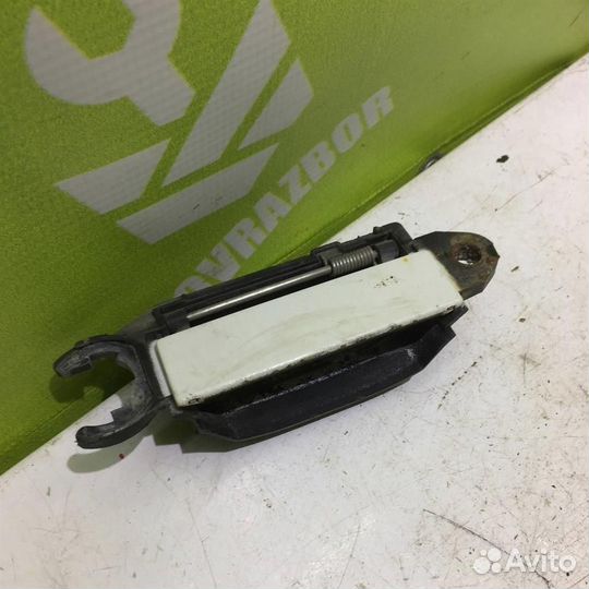 Ручка двери передней наружная правая Ауди 100 С4