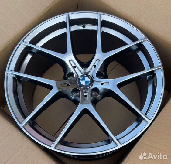 Диски для BMW G20 G30 G32 r18 763M style