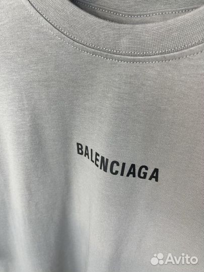 Футболка Balenciaga