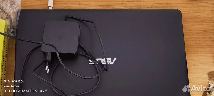 Ноутбук asus