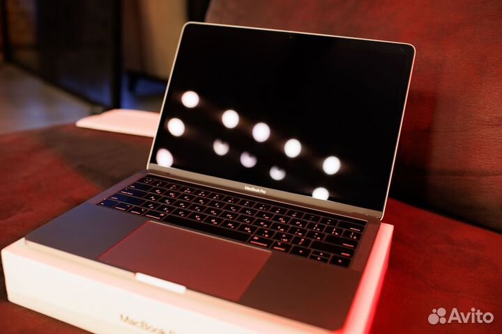 Apple MacBook Pro 13 2019 256Гб/8Гб/i5