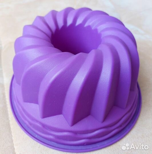 Форма силиконовая для выпечки 24см