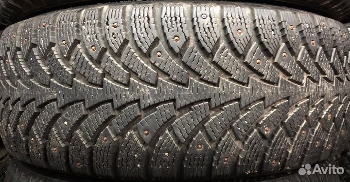 Nokian Tyres Hakkapeliitta 4 235/60 R16