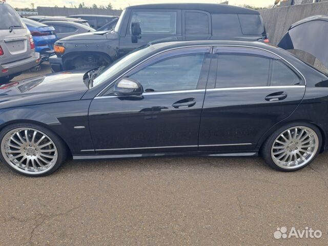 В полный разбор Mercedes-Benz C200