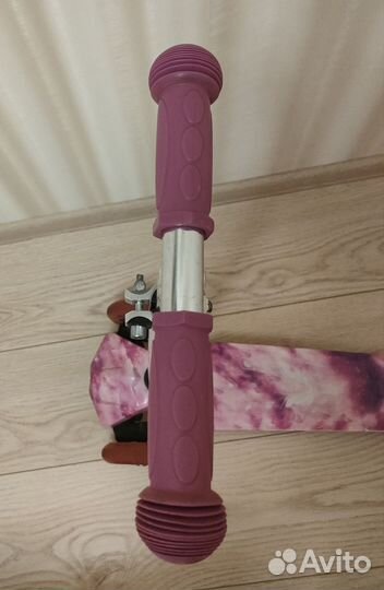 Самокат трехколесный reaction