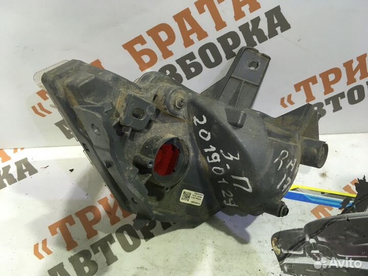 Тойота Рав 4 фонарь задний правый Прав