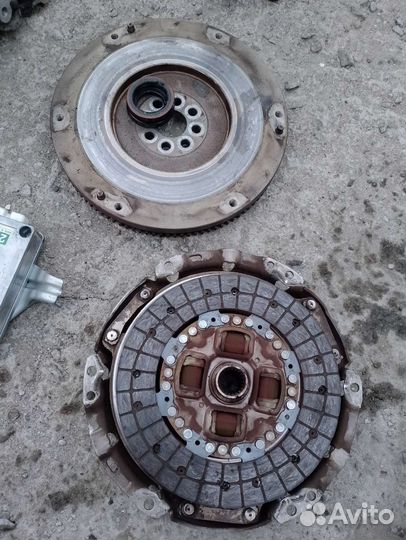 Коробка передач на Toyota Corolla E 150 робот