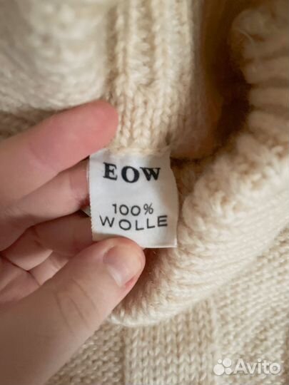 Свитер шерстяной женский