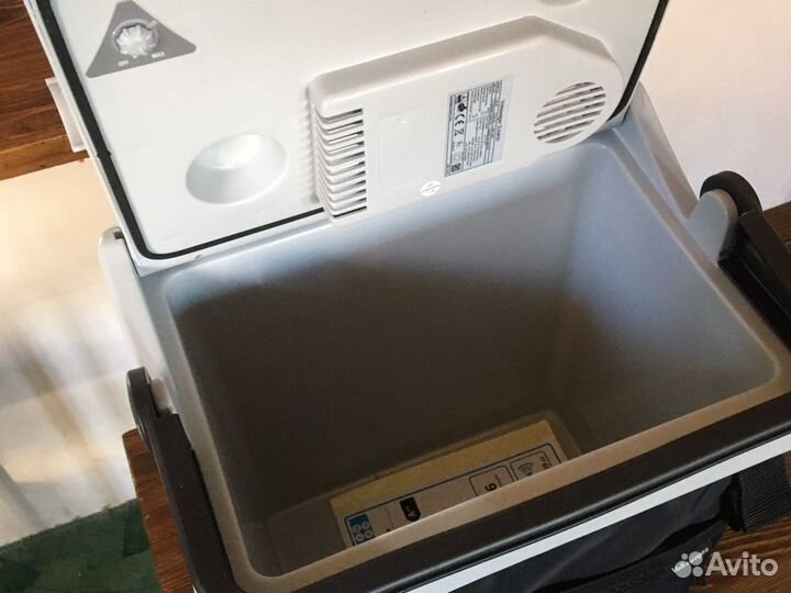 Автомобильный холодильник -термос