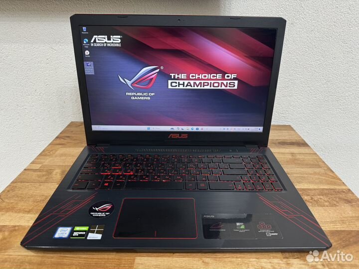 Монстр Asus 8ядер i5-8250 12Gb SSD256+1000 GTX1050