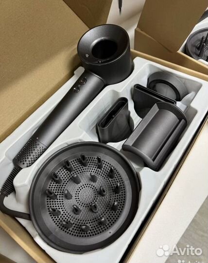 Фен для волос dyson