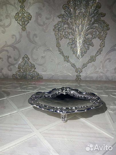 Ваза металлическая