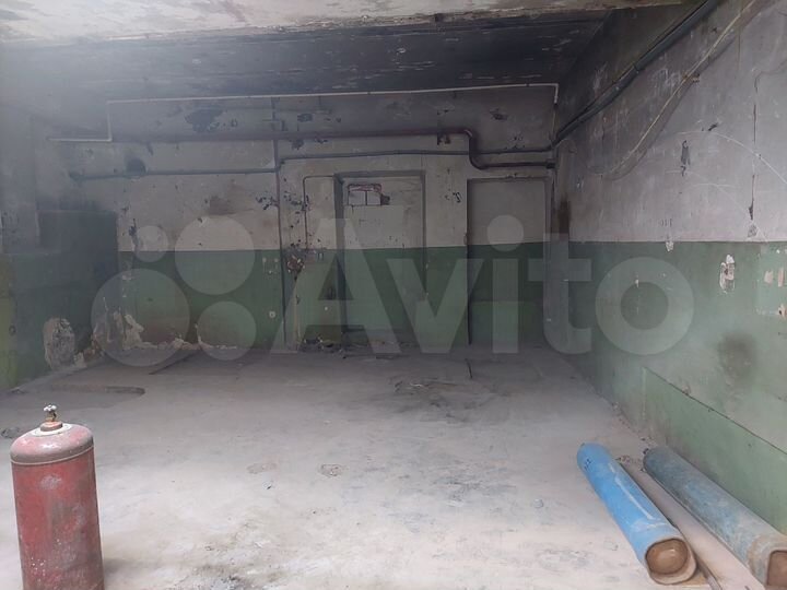 Теплый склад, 57 м². Грузовой лифт на 2 тонны