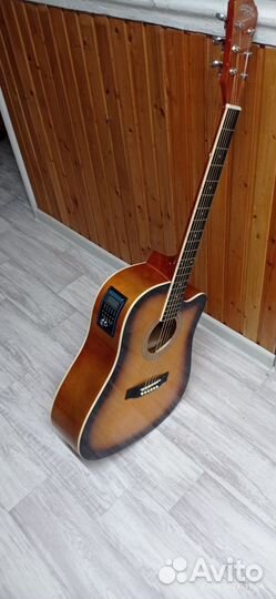 Акустическая гитара