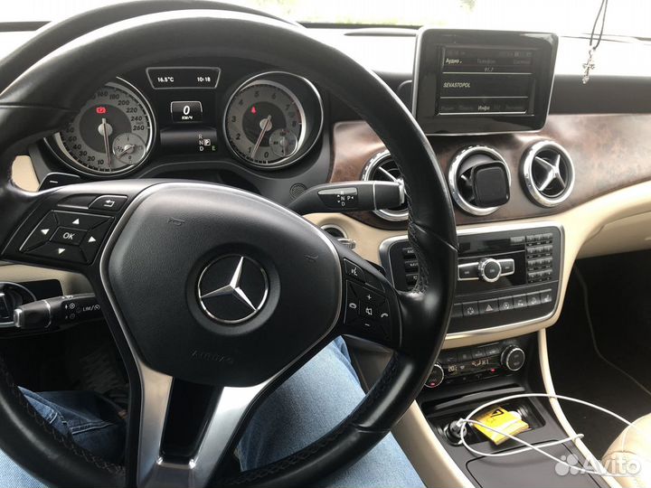 Mercedes-Benz GLA-класс 2.0 AMT, 2015, 166 000 км