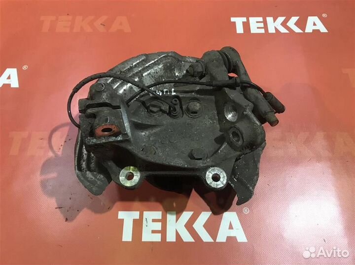 Кулак поворотный передний левый бмв 1 Е87