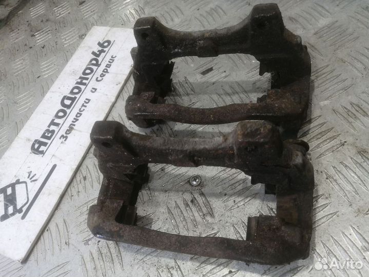 Скоба переднего суппорта Fiat Albea