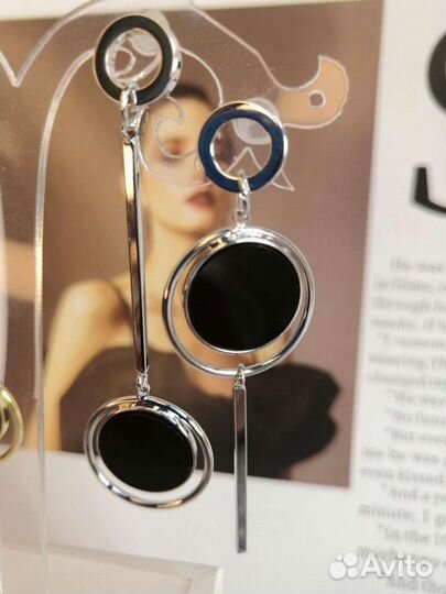 Ассиметричные серьги-гвоздики