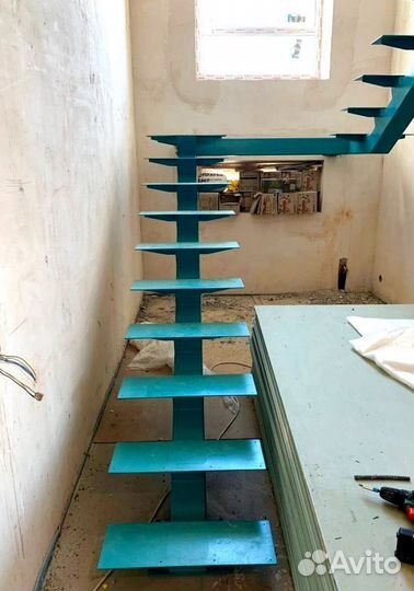 Металлокаркас для лестницы 