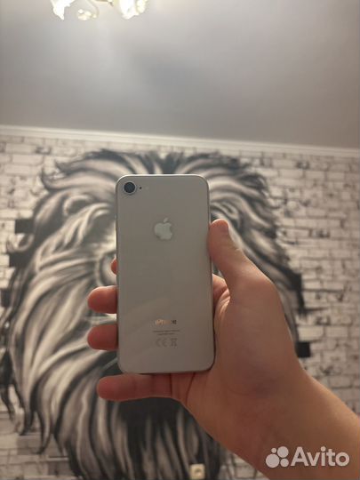 iPhone 8, 64 ГБ