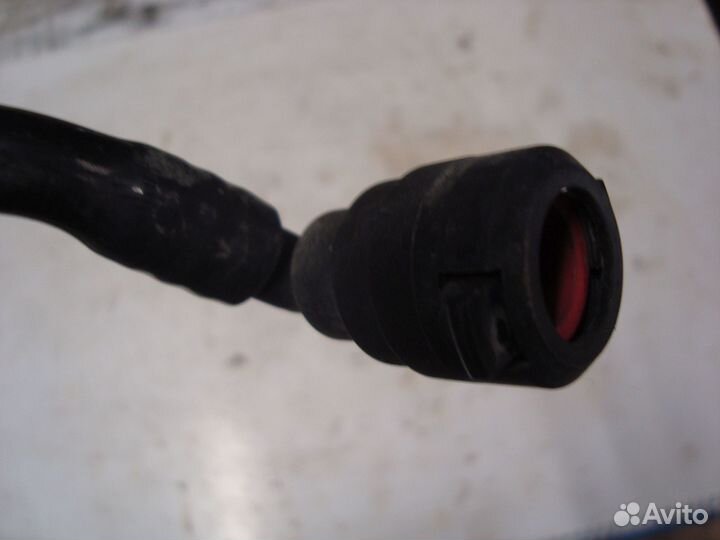 Трубка вакуумная W204 M271 A2044301429