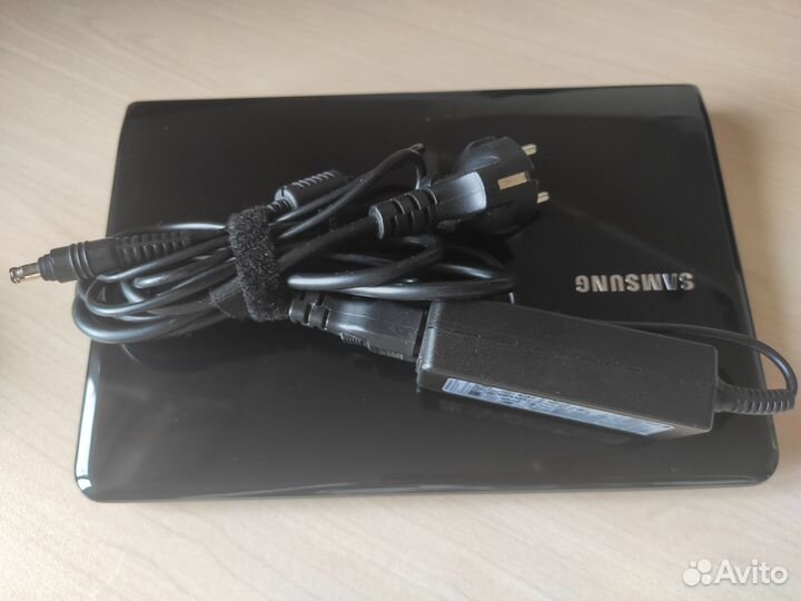 Нетбук Samsung NC110