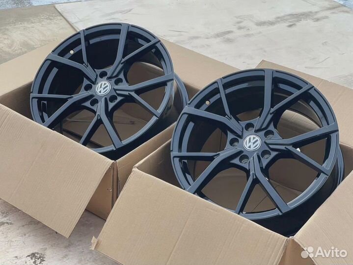 Диски Volkswagen R-line 18 5*112 Черный глянец bla