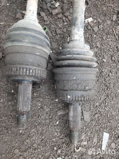 Привод вал передний 2.0 Kia Sportage 2 4wd