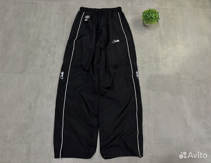 Супер широкие штаны Corteiz спортивные