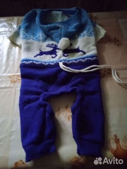 Стильный свитер-комбинезон для собаки