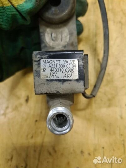 Клапан кондиционера Mercedes-Benz S-Klass седан