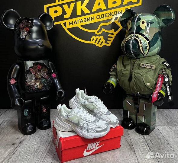 Кроссовки Nike V2K