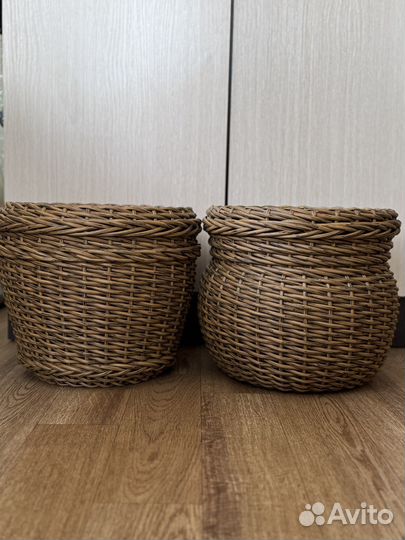 Кашпо из искусственного ротанга