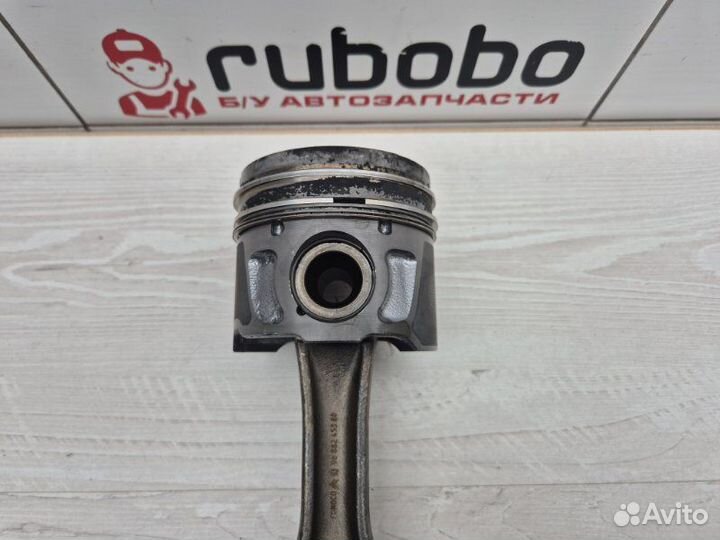Поршень с шатуном Land Rover Evoque L538 224DT
