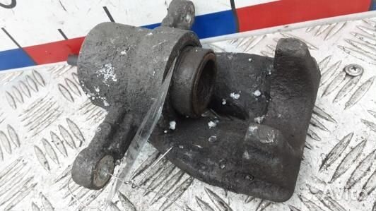 Суппорт тормозной задний правый toyota avensis T25