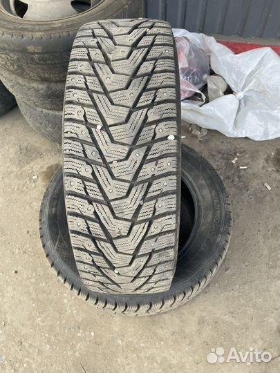 Hankook Winter I'Pike 215/60 R17