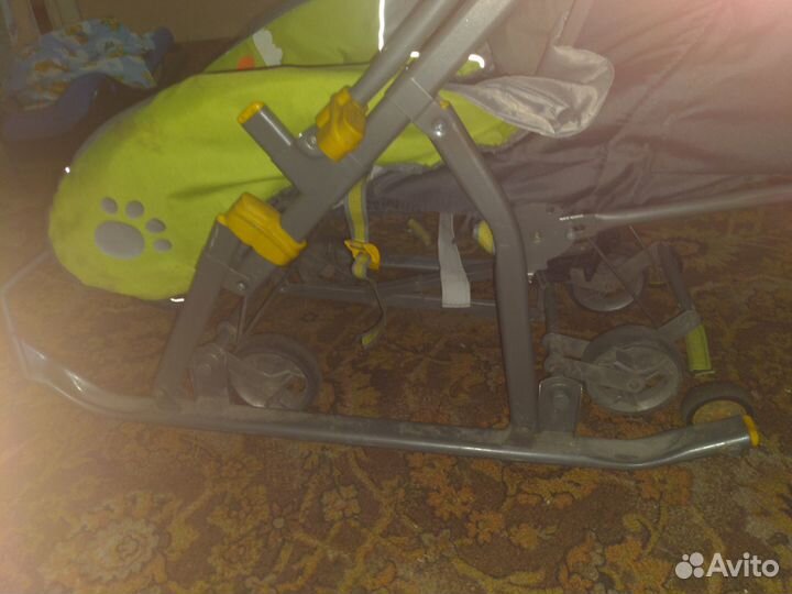 Продам санки коляску