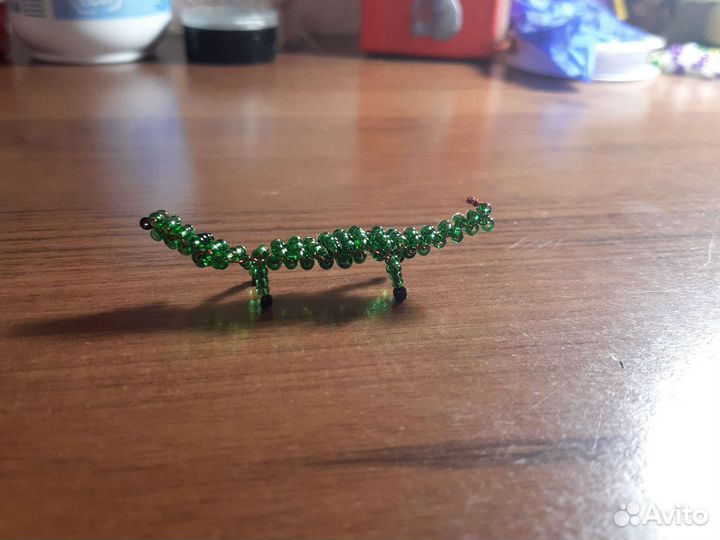 Объёмная фигура крокодила из бисера