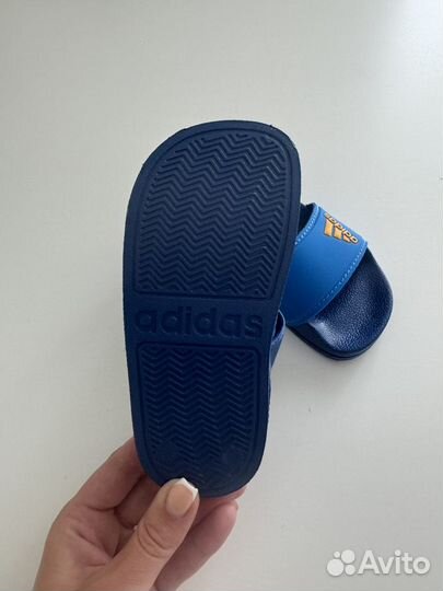 Сандалии детские Adidas 30-31