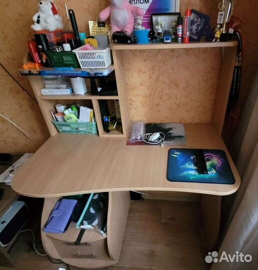 Компьютерный стол