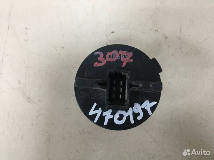 Резистор отопителя Peugeot 307 2001-2008